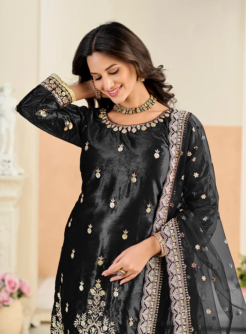 Monjolika Fashion Black Velvet Embroidered Salwar Kameez - Image 3